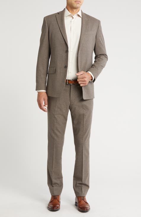 Traje con ribete de frente plano