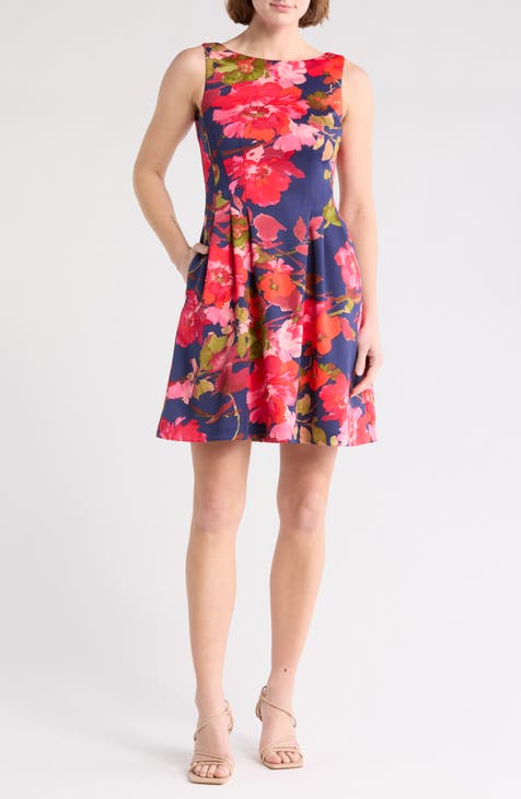 Vestido de vuelo y corte de neopreno sin mangas con estampado floral