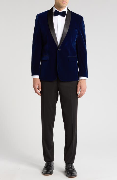 Esmoquin de dos piezas de terciopelo con solapa chal y corte entallado