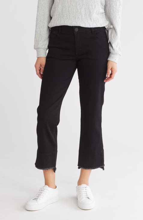 Jeans acampanados cortos con dobladillo deshilachado