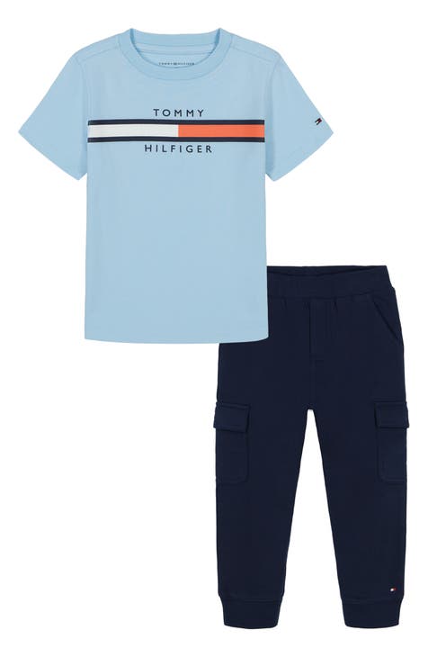 Conjunto de camiseta con logotipo gráfico y chándal cargo de vellón para niños (niño pequeño)