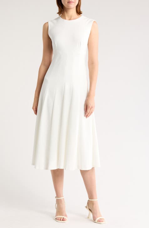 Vestido entallado y con vuelo de crepé de buceo