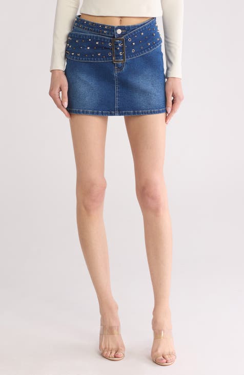 Minifalda vaquera con cinturón y tachuelas