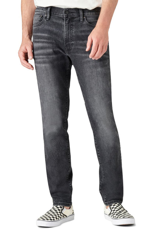 411 Athletic Fit Tapered Jeans (Black Lake) (Regular & Tall)