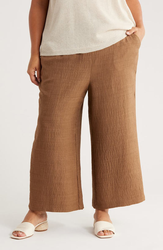 Textured Wide Leg Crop Pants (Plus)