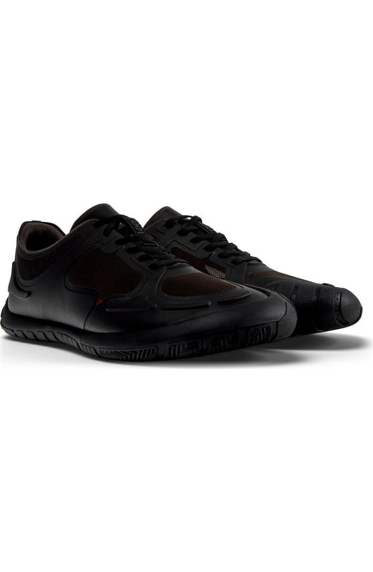 Twins Mismatched Sneaker (Men)