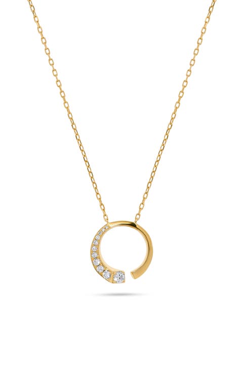 14K Yellow Gold Graduated Diamond Circle Pendant Necklace
