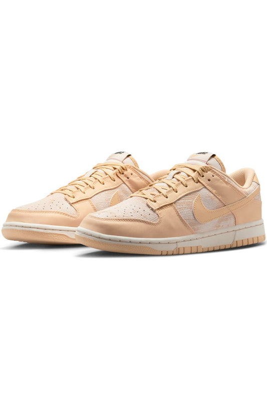 Dunk Low Basketball Shoe (Women)