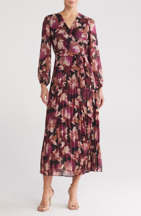 Vestido largo con cuello en V y sobrepelliz