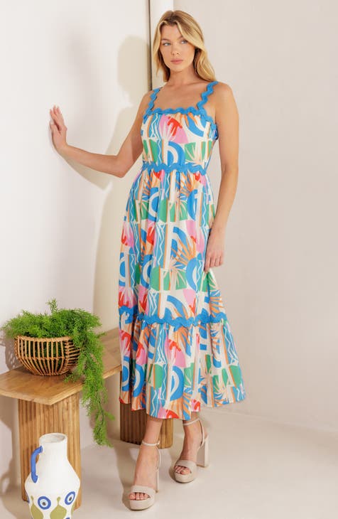 Vestido largo escalonado con estampado abstracto