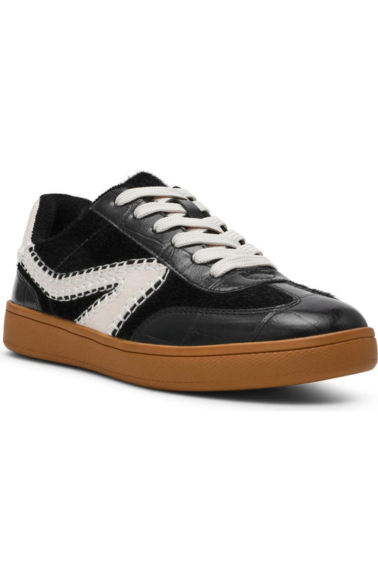 Voyage St. Sneaker (Women)