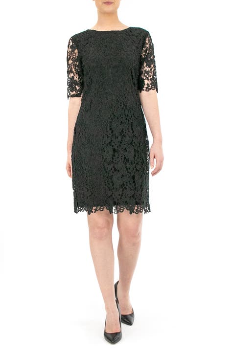 Vestido de encaje con cuello joya
